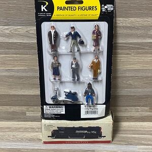 Lionel train Painted City Figures Set Multicolor southern pacific locomotive